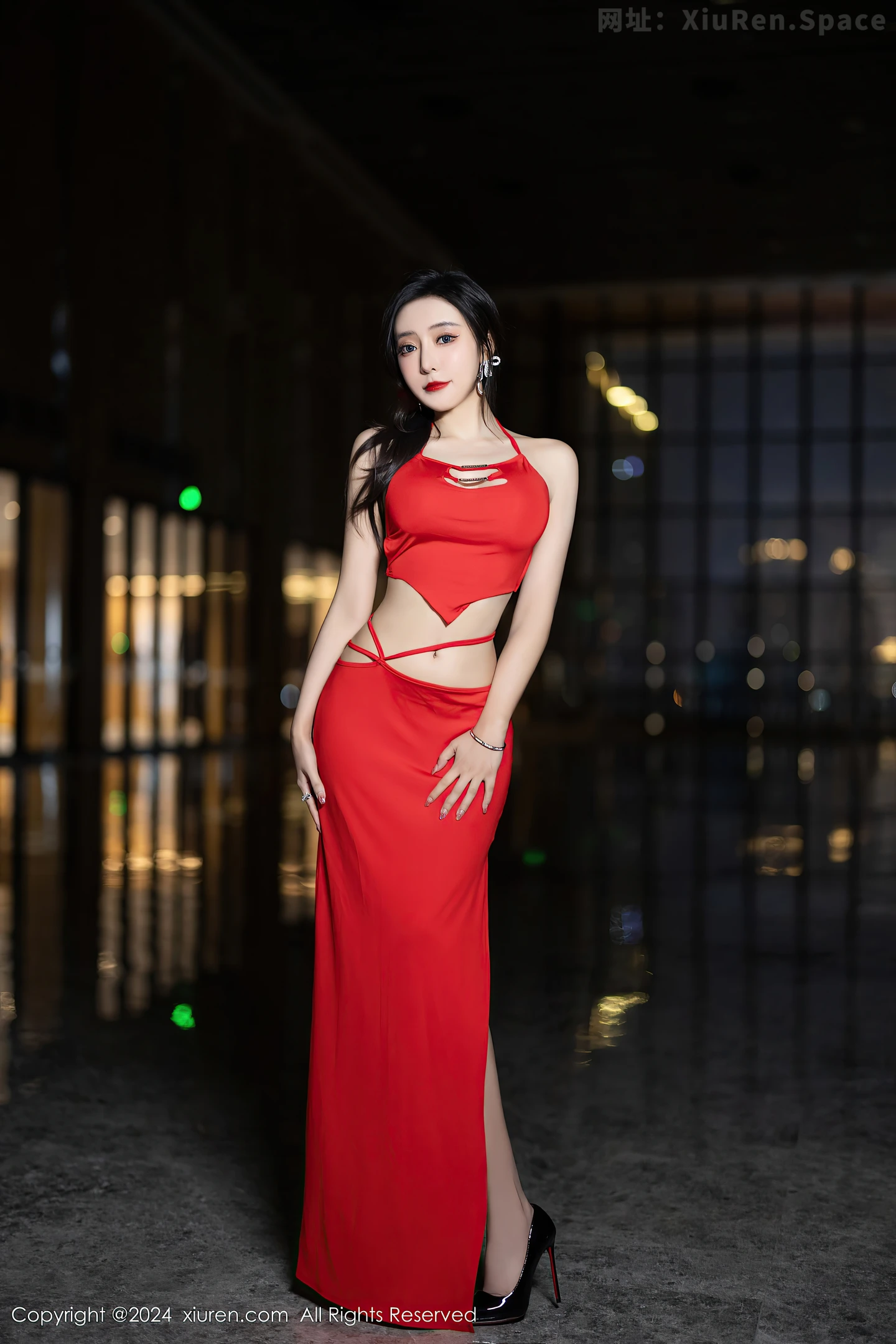 图片[2]-[XiuRen秀人网]VOL.8378 女神王馨瑶yanni红色连衣裙+杏色轻透连衣裙秀完美身材诱惑写真80P-秀人网官方网站